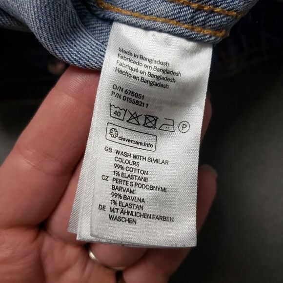 H&M Jean Jacket - Denim Jacket Size 6, Blue - Picture 6 of 9